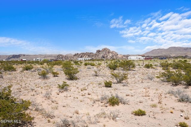 17521 ZONOBIA Avenue, El Paso, TX 79938