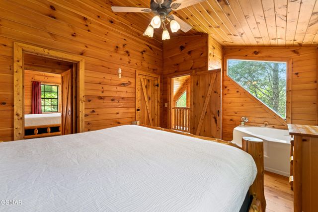 3520 Bear Pen Gap Road, Sevierville, TN 37876