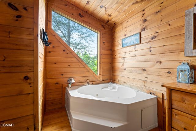 3520 Bear Pen Gap Road, Sevierville, TN 37876