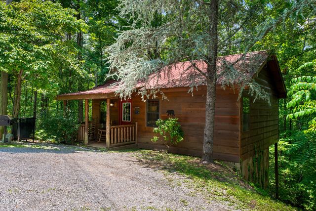 3520 Bear Pen Gap Road, Sevierville, TN 37876