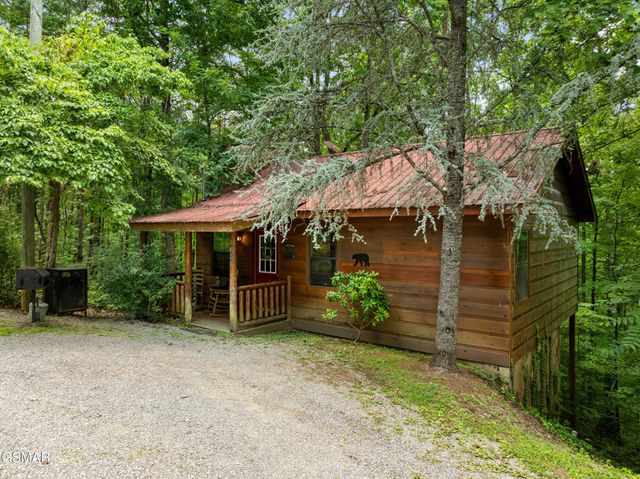 3520 Bear Pen Gap Road, Sevierville, TN 37876