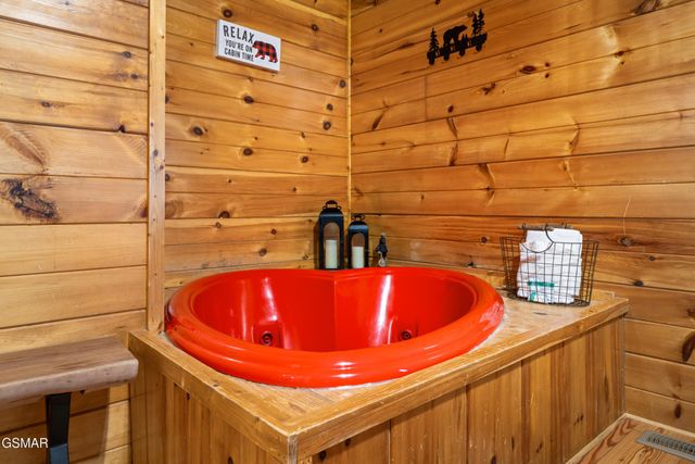 3520 Bear Pen Gap Road, Sevierville, TN 37876