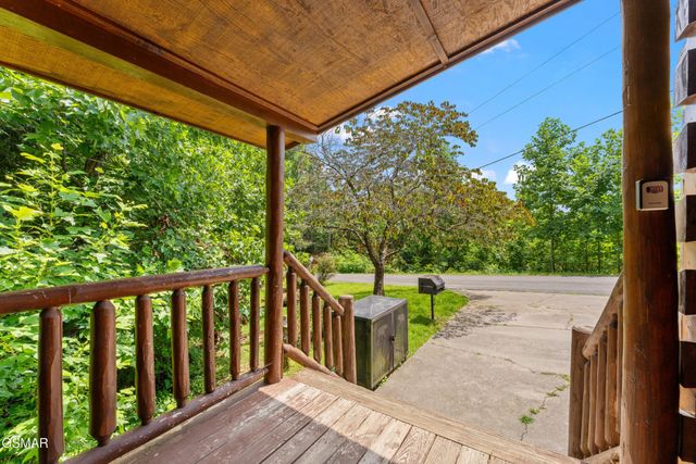 3520 Bear Pen Gap Road, Sevierville, TN 37876