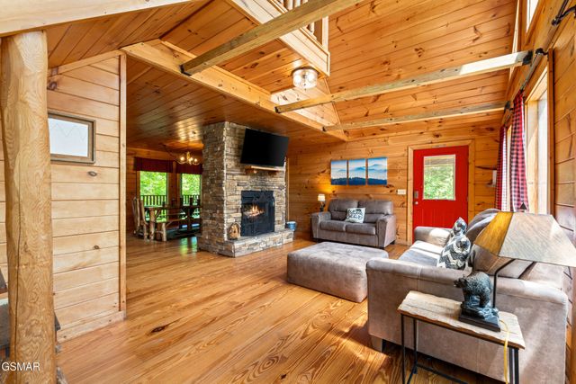3520 Bear Pen Gap Road, Sevierville, TN 37876