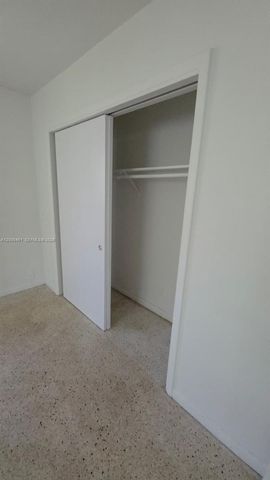 250 NE 41st St 250, Oakland Park, FL 33334
