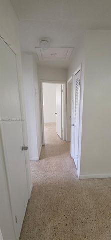 250 NE 41st St 250, Oakland Park, FL 33334