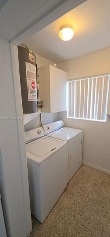 250 NE 41st St 250, Oakland Park, FL 33334