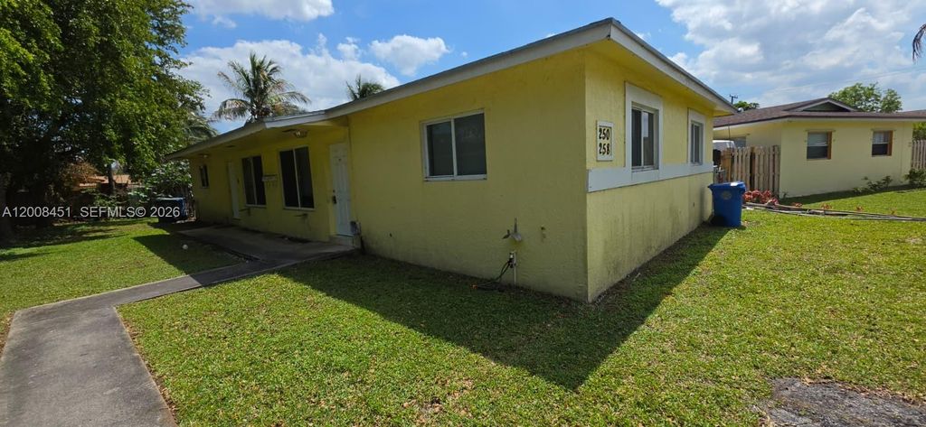 250 NE 41st St 250, Oakland Park, FL 33334