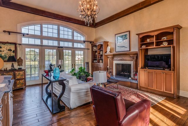 1200 Lakeside Drive, Battle Creek, MI 49015