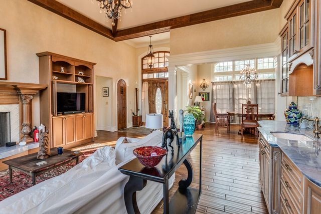 1200 Lakeside Drive, Battle Creek, MI 49015