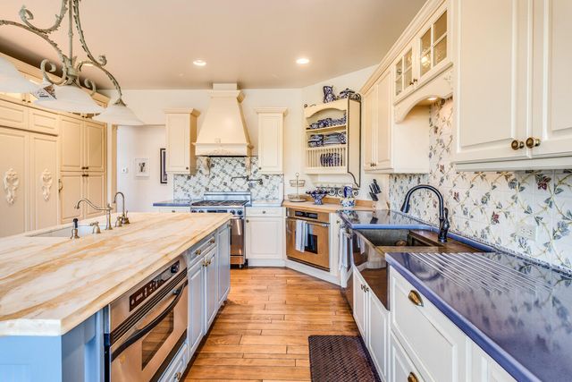 1200 Lakeside Drive, Battle Creek, MI 49015