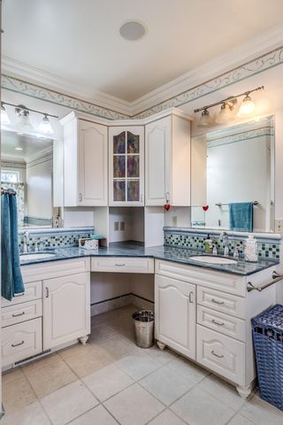 1200 Lakeside Drive, Battle Creek, MI 49015