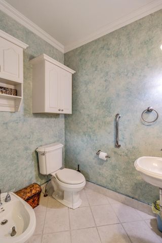 1200 Lakeside Drive, Battle Creek, MI 49015