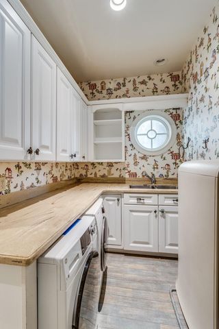 1200 Lakeside Drive, Battle Creek, MI 49015