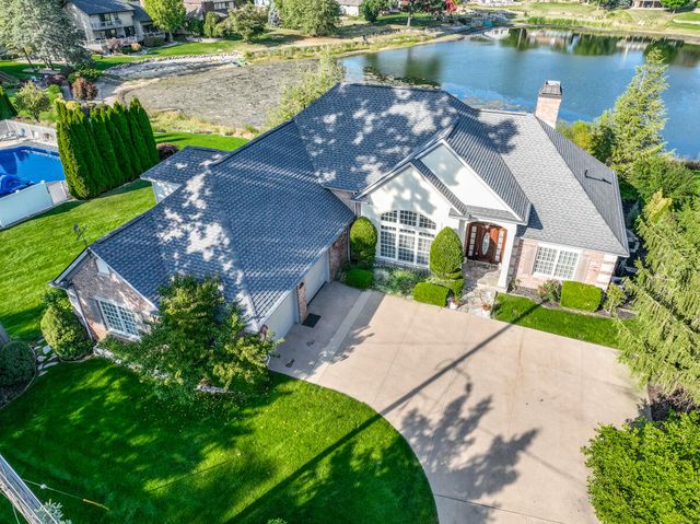 1200 Lakeside Drive, Battle Creek, MI 49015