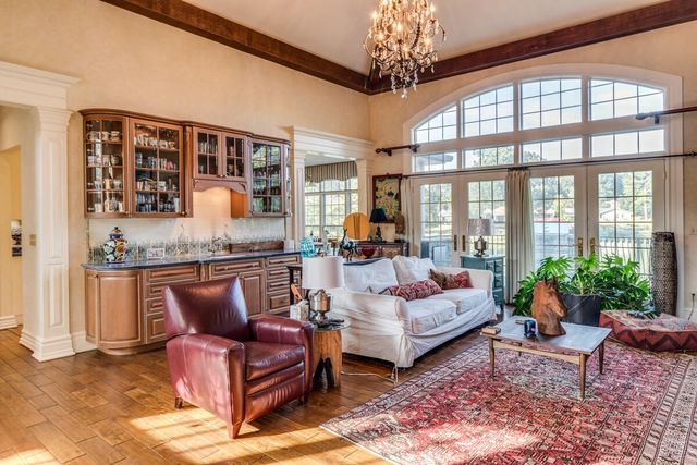 1200 Lakeside Drive, Battle Creek, MI 49015