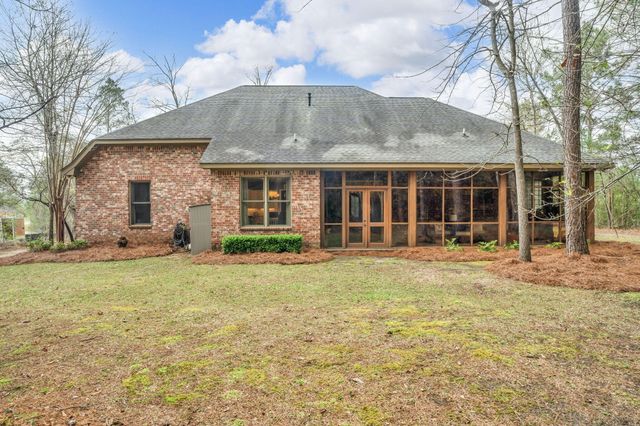 17 Parson's Creek Dr., Hattiesburg, MS 39402