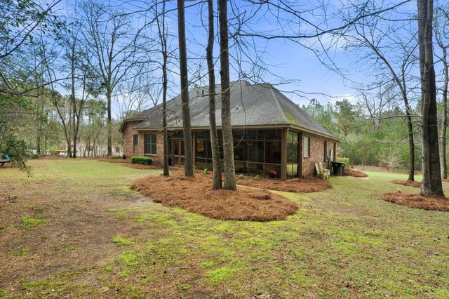 17 Parson's Creek Dr., Hattiesburg, MS 39402