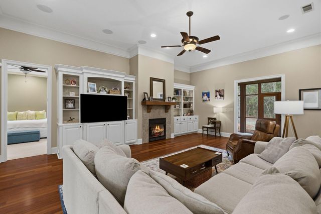 17 Parson's Creek Dr., Hattiesburg, MS 39402