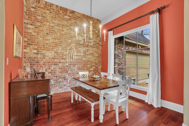 17 Parson's Creek Dr., Hattiesburg, MS 39402