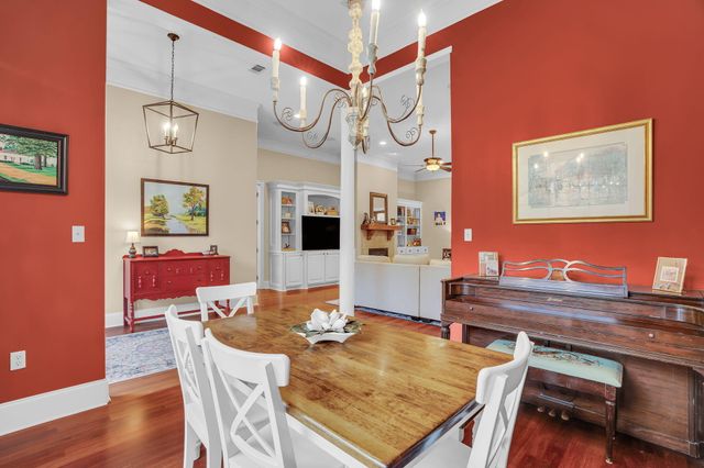 17 Parson's Creek Dr., Hattiesburg, MS 39402