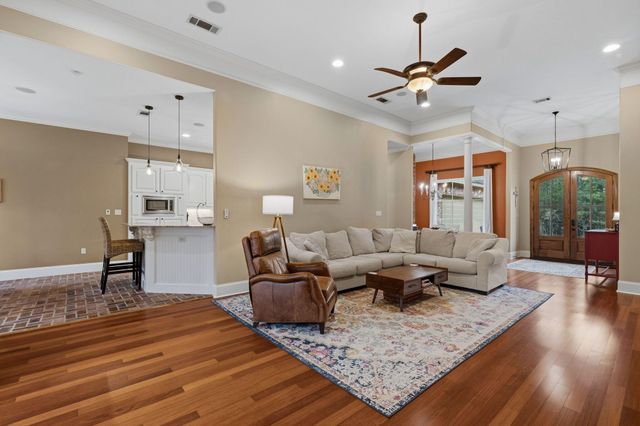 17 Parson's Creek Dr., Hattiesburg, MS 39402