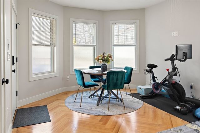 108 Mount Pleasant Ave 4, Boston, MA 02119