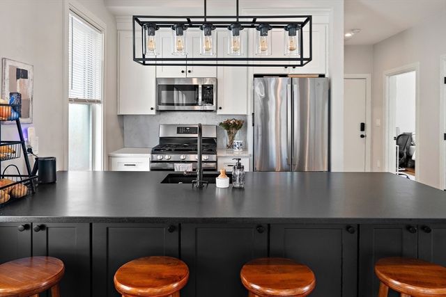 108 Mount Pleasant Ave 4, Boston, MA 02119