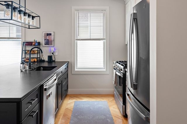 108 Mount Pleasant Ave 4, Boston, MA 02119