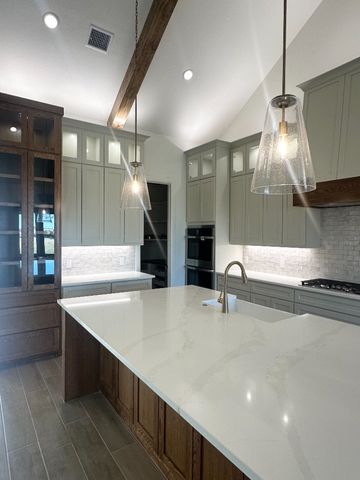 219 SALT CREEK Court, Weatherford, TX 76087