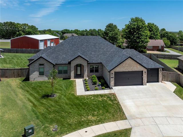 311 Bequette Lane, Centerton, AR 72719