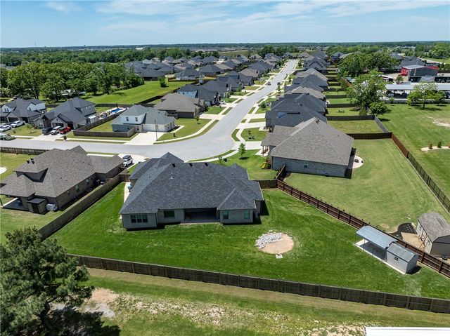 311 Bequette Lane, Centerton, AR 72719