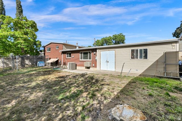 6312 S 560 E, Murray, UT 84107