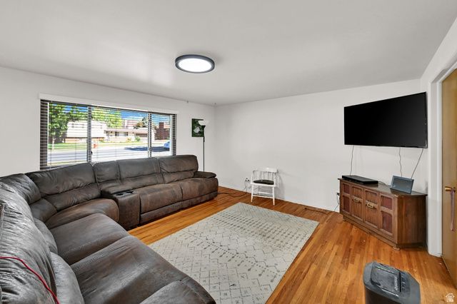 6312 S 560 E, Murray, UT 84107