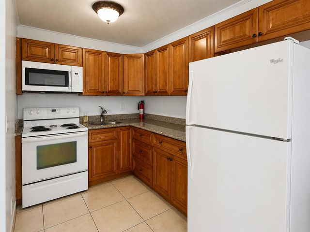 121 Cleveland Street 3, Lake Worth Beach, FL 33461