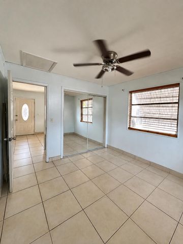 121 Cleveland Street 3, Lake Worth Beach, FL 33461