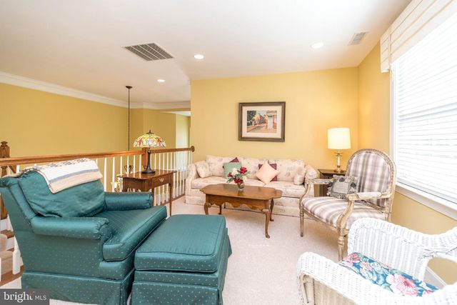 210 GOLDENROD DR, Upper Gwynedd Twp, PA 19446