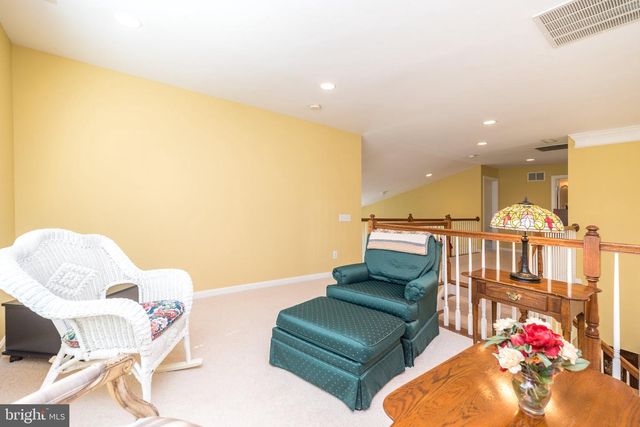210 GOLDENROD DR, Upper Gwynedd Twp, PA 19446