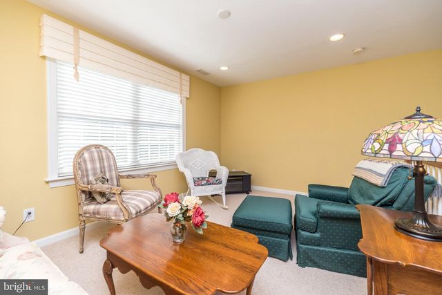 210 GOLDENROD DR, Upper Gwynedd Twp, PA 19446