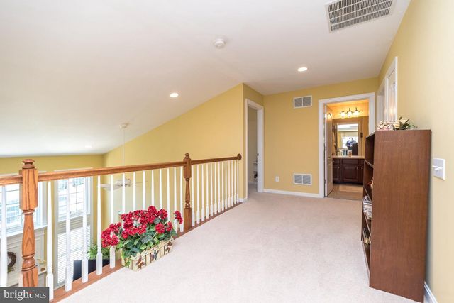 210 GOLDENROD DR, Upper Gwynedd Twp, PA 19446