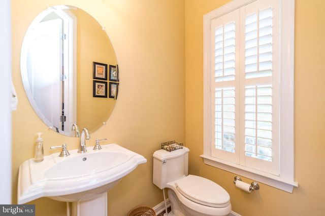 210 GOLDENROD DR, Upper Gwynedd Twp, PA 19446