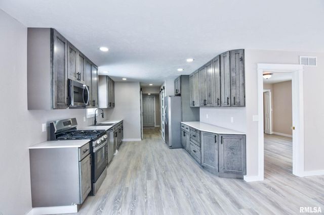 1122 SPRINGFIELD Road, Kincaid, IL 62540