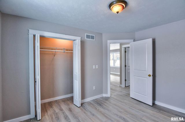 1122 SPRINGFIELD Road, Kincaid, IL 62540