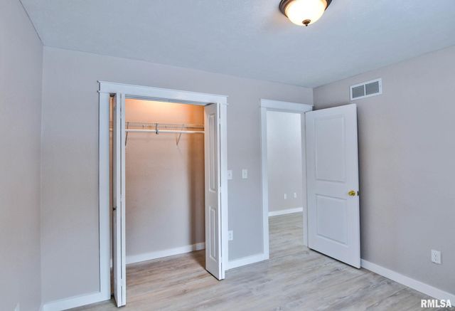 1122 SPRINGFIELD Road, Kincaid, IL 62540