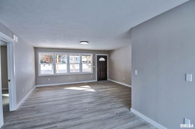 1122 SPRINGFIELD Road, Kincaid, IL 62540