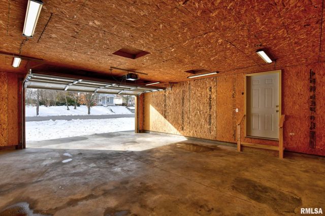 1122 SPRINGFIELD Road, Kincaid, IL 62540