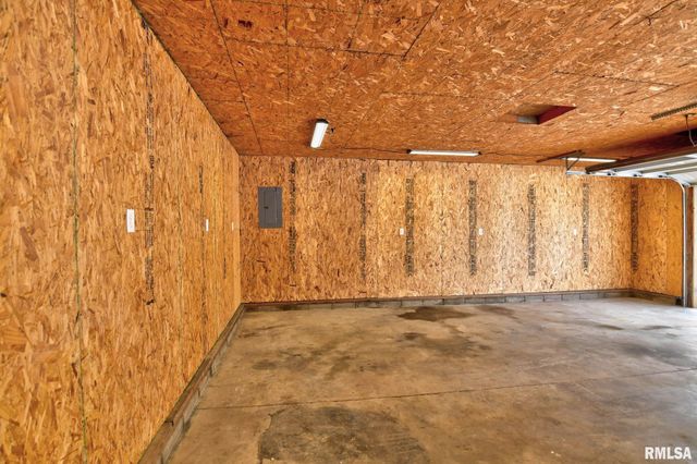 1122 SPRINGFIELD Road, Kincaid, IL 62540