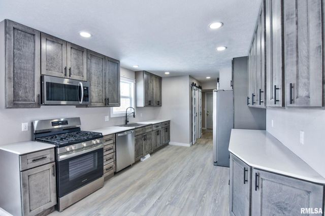 1122 SPRINGFIELD Road, Kincaid, IL 62540