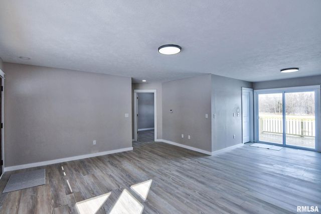 1122 SPRINGFIELD Road, Kincaid, IL 62540