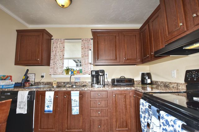 1502 Gardenia Ave., North Myrtle Beach, SC 29582